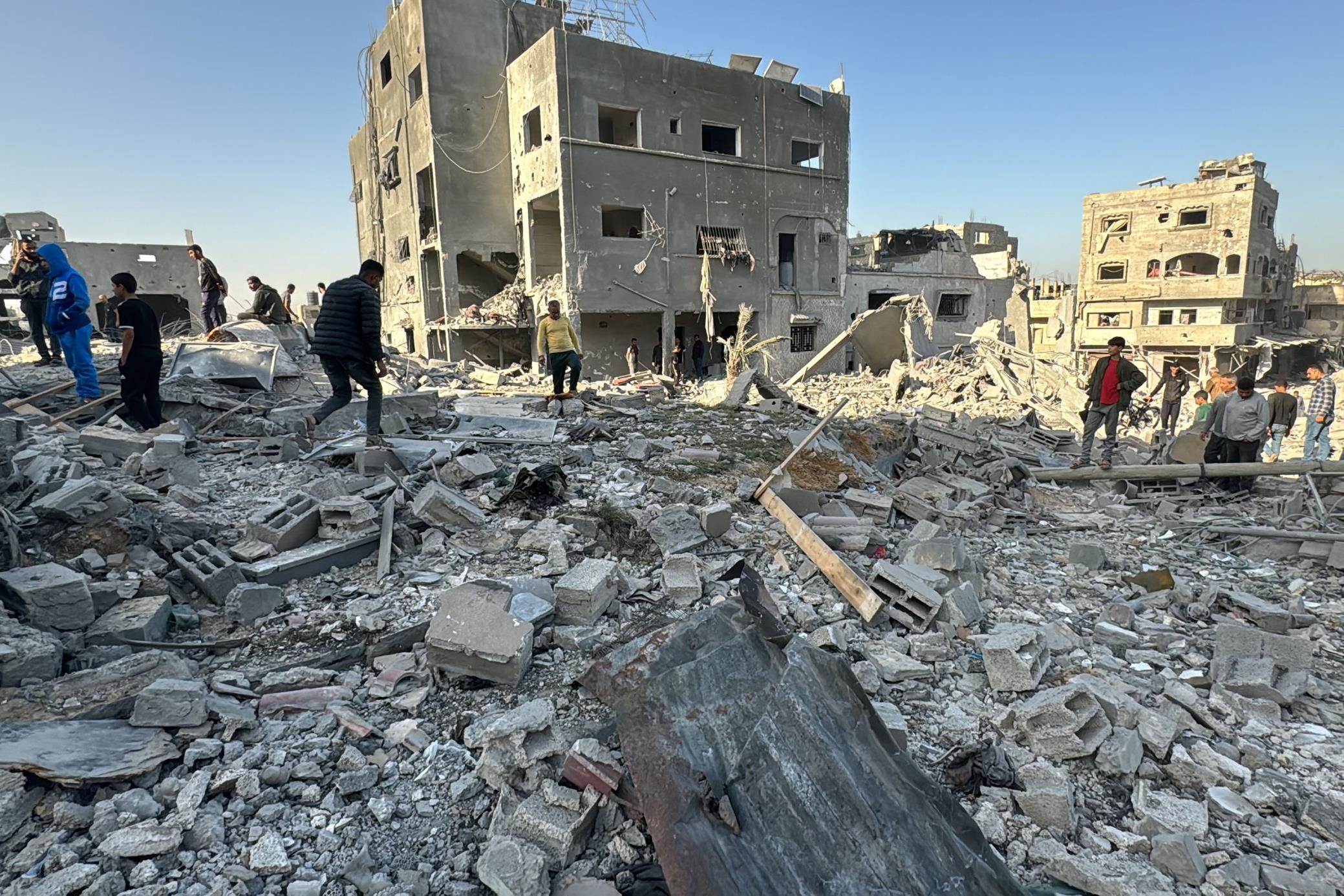 Palestinians inspect the damage after an overnight Israeli airstrike in Beit Lahia the northern Gaza Strip, Palestine, Oct. 27, 2024. (AFP Photo)